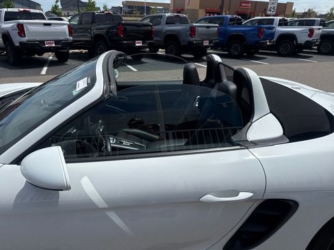 Used 2018 Porsche 718 Boxster GTS RWD image 22