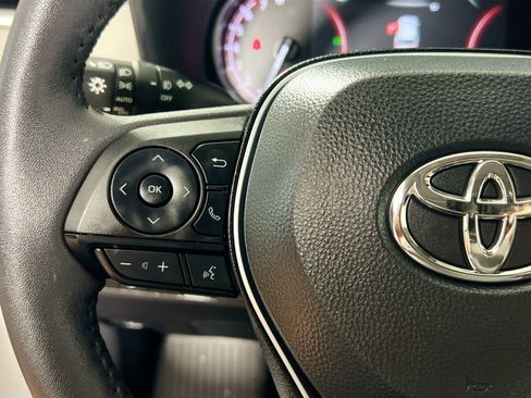 Used 2025 Toyota RAV4 XLE Premium w/ Weather Package FWD image 18