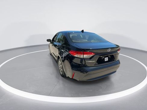 Used 2022 Toyota Corolla LE FWD image 6