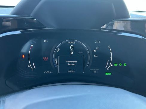 Used 2024 Lexus NX 350h AWD w/ Premium Package image 18