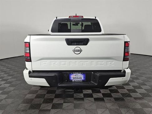 New 2025 Nissan Frontier SV w/ SV Convenience Package RWD image 5