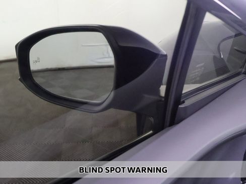 Used 2023 Toyota Prius LE image 4