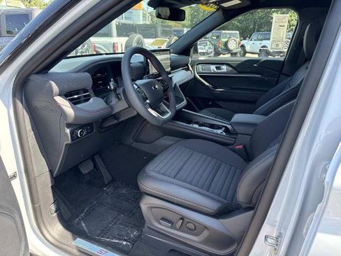New 2026 Ford Explorer ST-Line w/ ST-Line Street Pack AWD/4WD image 21