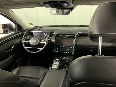 Used 2023 Hyundai Tucson Limited image 16