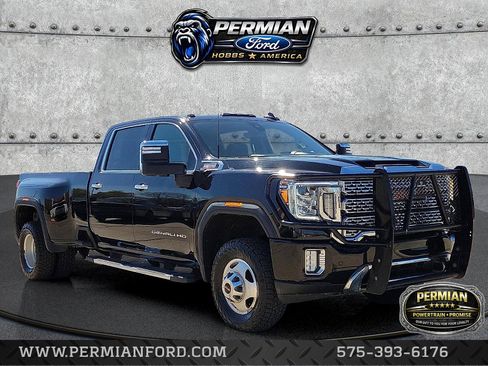 Used 2021 GMC Sierra 3500 Denali w/ Denali Ultimate Package image 6