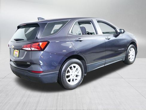 Used 2022 Chevrolet Equinox LS AWD/4WD image 7