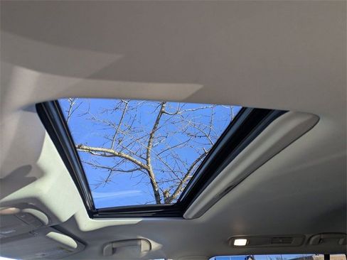 Used 2021 Nissan Armada SL w/ Captain's Chairs Package image 34