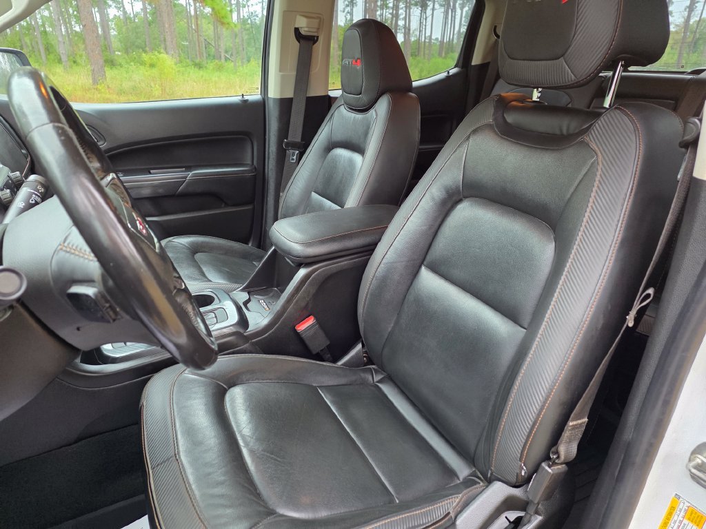Used 2022 GMC Canyon AT4 w/ Trailering Package AWD/4WD image 15