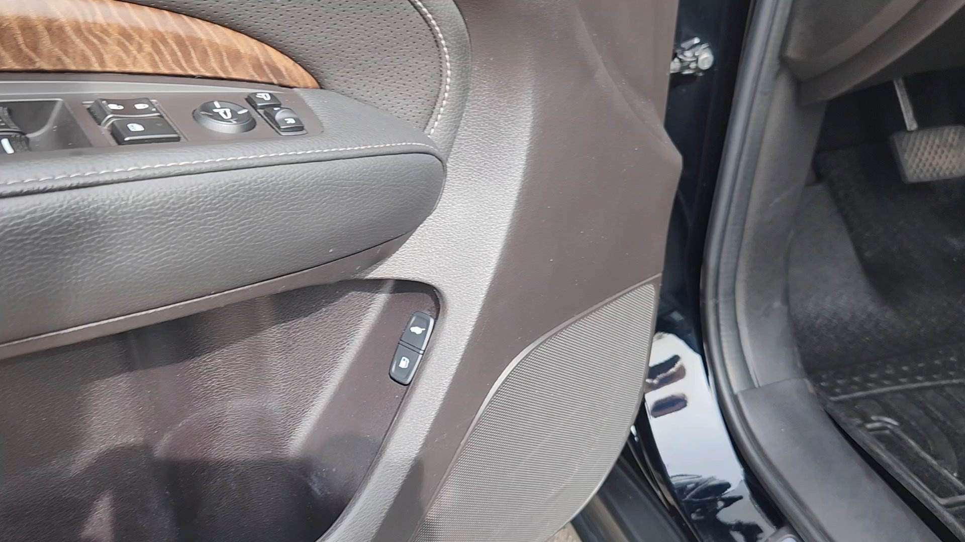 Used 2020 Acura MDX w/ Technology Package AWD/4WD image 24