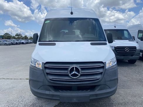 Used 2022 Mercedes-Benz Sprinter 2500 image 16