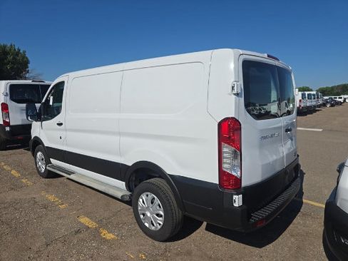 Used 2025 Ford Transit 250 Low Roof w/ Exterior Upgrade Package RWD image 4