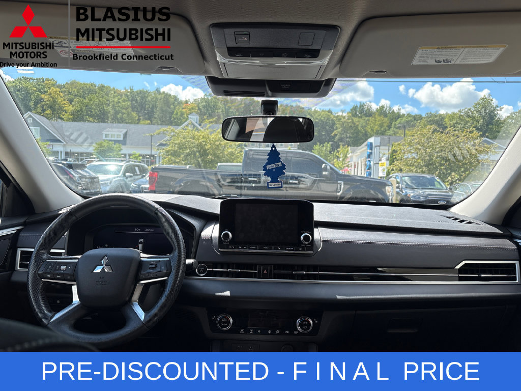 Used 2025 Mitsubishi Outlander ES AWD/4WD image 33