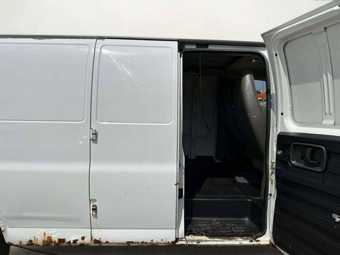 Used 2012 Chevrolet Express 3500 Extended RWD image 31