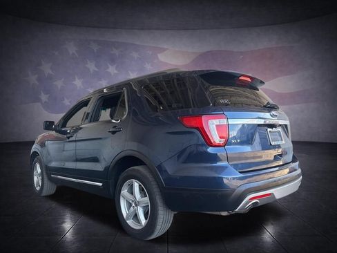 Used 2016 Ford Explorer XLT AWD/4WD image 3