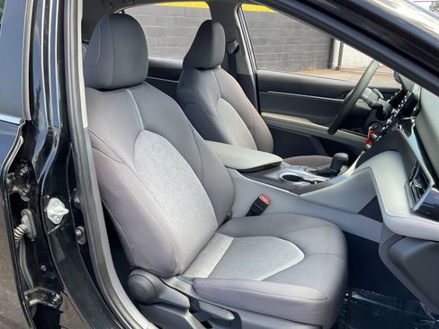 Used 2023 Toyota Camry LE FWD image 21