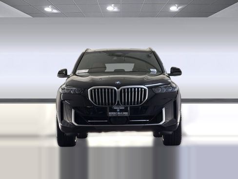 Used 2026 BMW X5 sDrive40i w/ Climate Comfort Package RWD image 5