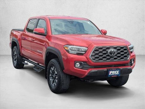 Used 2023 Toyota Tacoma TRD Off-Road AWD/4WD image 3