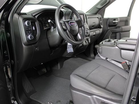 Used 2021 GMC Sierra 1500 4x4 Crew Cab w/ Sierra Value Package image 17