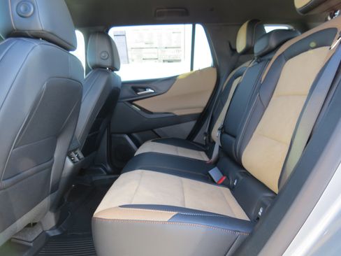 New 2026 Chevrolet Equinox ACTIV w/ Safety and Technology Package image 16