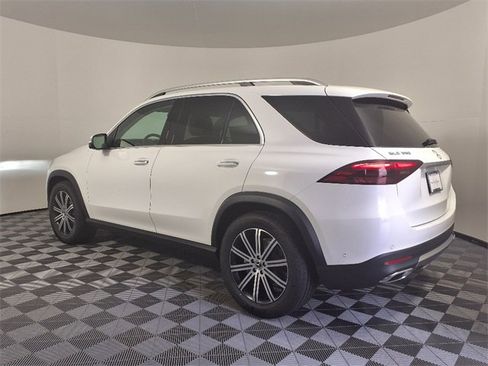 Used 2025 Mercedes-Benz GLE 350 4MATIC image 3