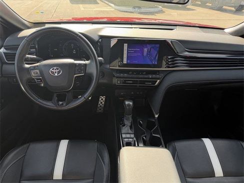 Certified 2025 Toyota Camry SE image 9