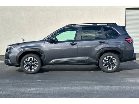 Used 2026 Subaru Forester Premium image 7