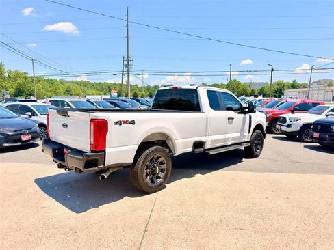 Used 2025 Ford F250 XL AWD/4WD image 5