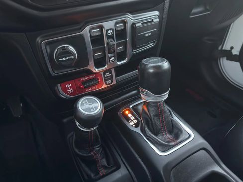 Used 2021 Jeep Gladiator Rubicon w/ Trailer Tow Package image 21