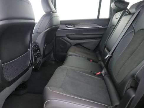 Used 2026 Jeep Grand Cherokee L 4WD image 29