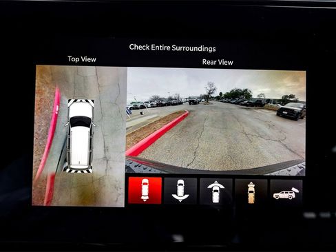 Used 2022 Jeep Wagoneer Series III w/ Convenience Group I image 24