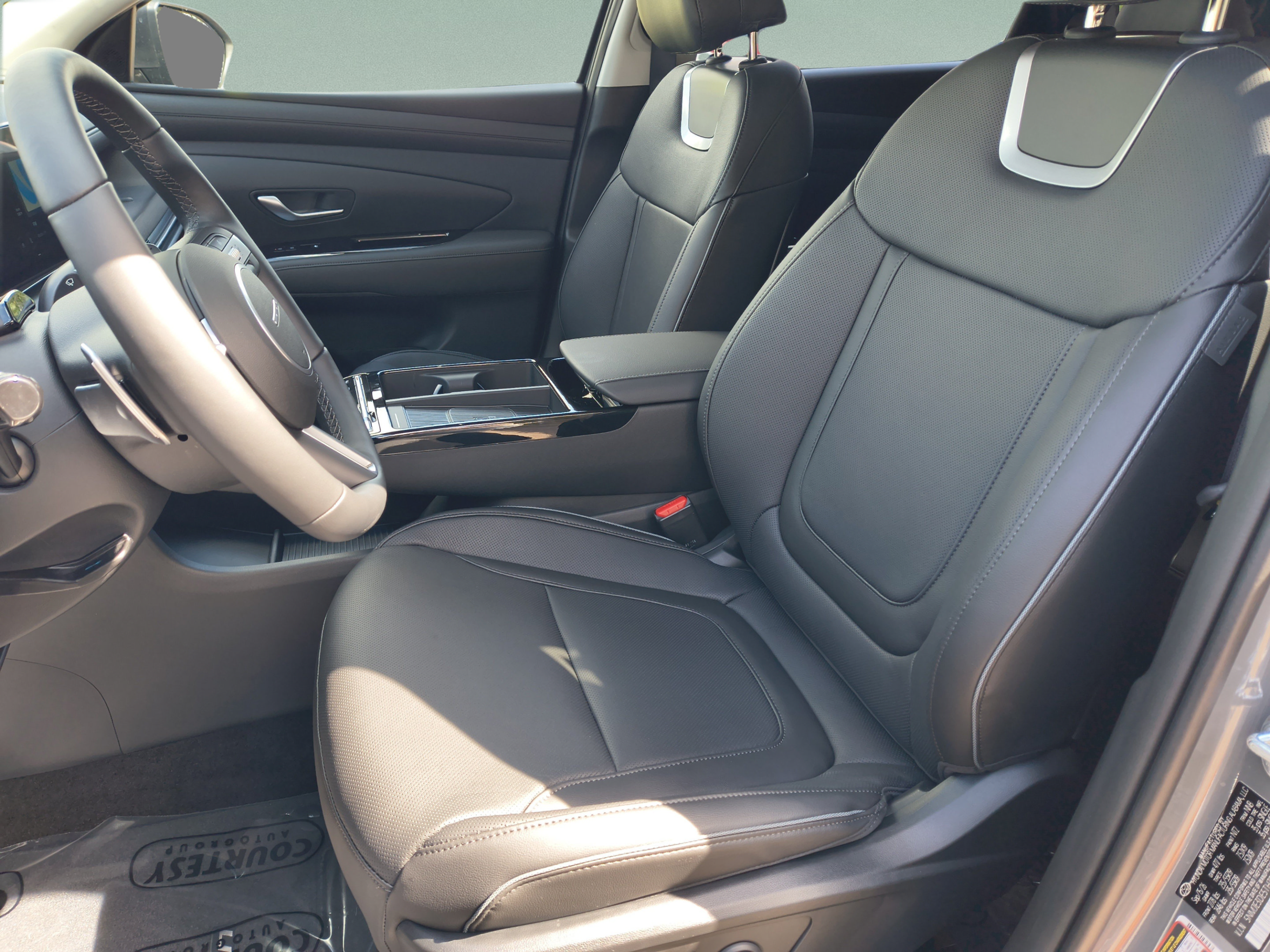 New 2026 Hyundai Tucson Limited FWD image 17