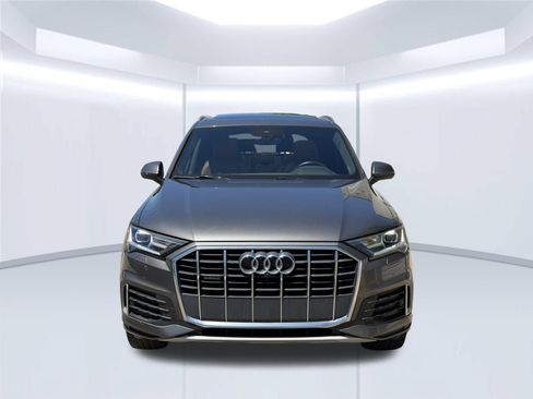 Used 2021 Audi Q7 2.0T Premium Plus AWD/4WD image 2