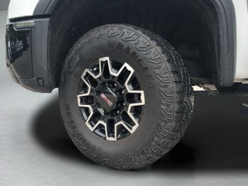 Used 2024 GMC Sierra 2500 AT4X AWD/4WD image 72