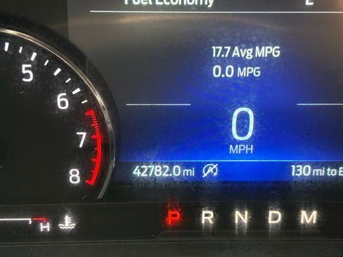 Used 2021 Ford Explorer XLT w/ Equipment Group 202A RWD image 17