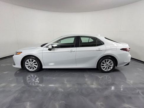 Used 2024 Toyota Camry LE FWD image 7