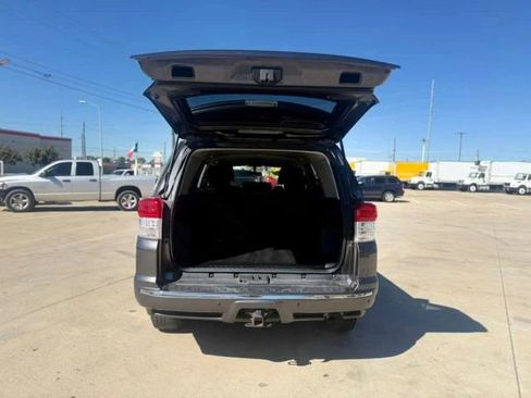 Used 2011 Toyota 4Runner Limited image 6