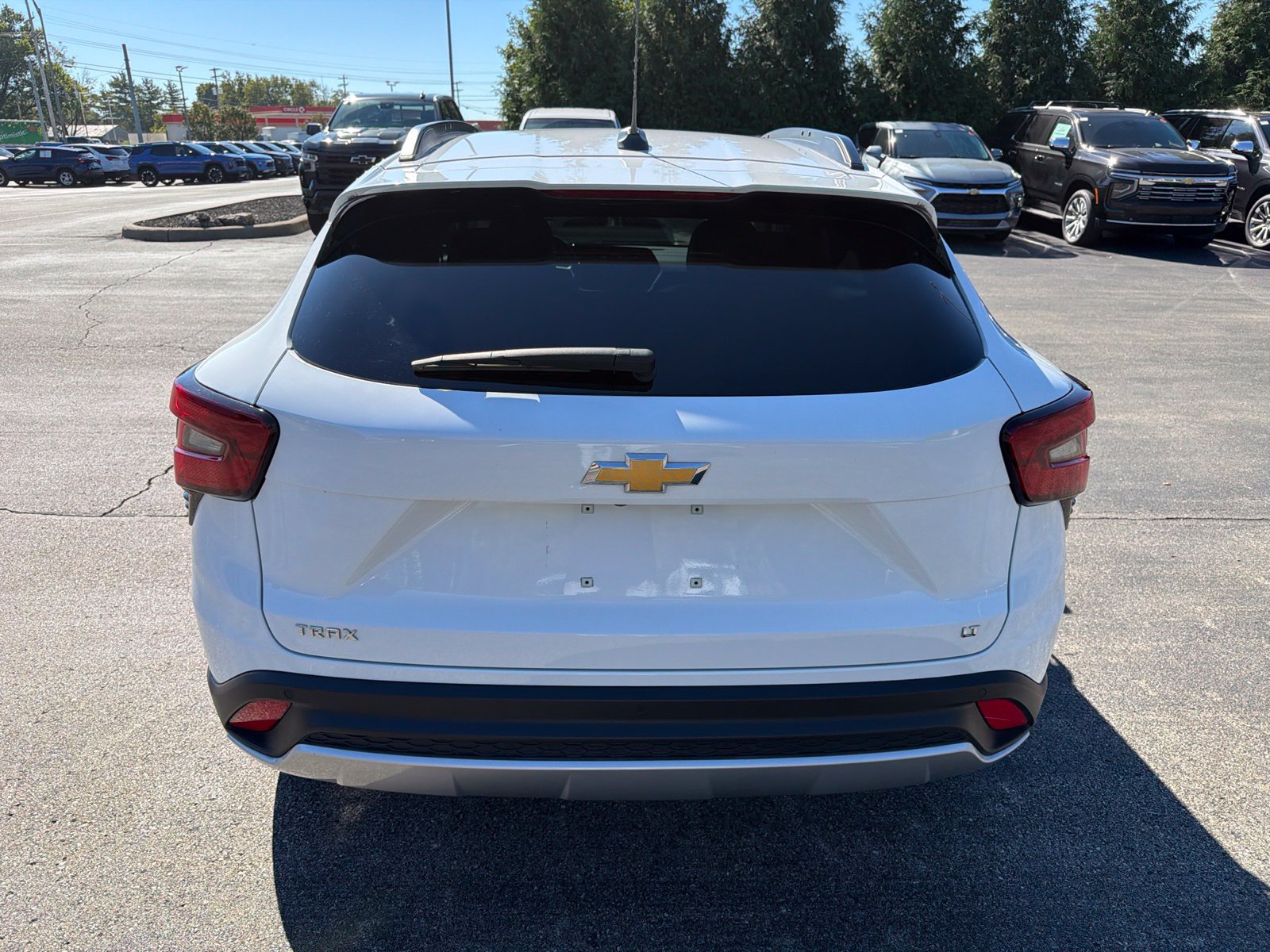 Used 2025 Chevrolet Trax LT w/ Driver Confidence Package FWD image 4