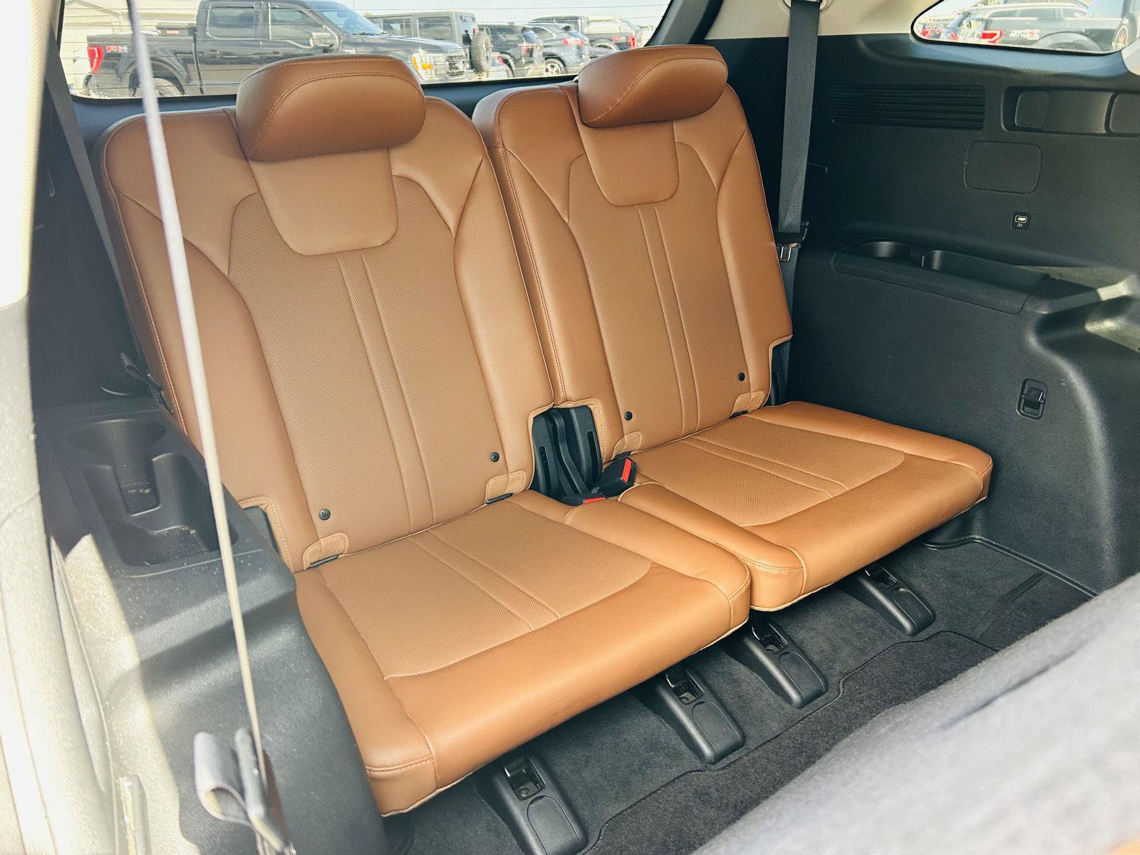 Used 2022 Kia Sorento SX Prestige w/ Rust Color Package AWD/4WD image 38