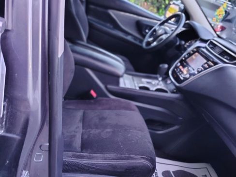Used 2017 Nissan Murano S image 24