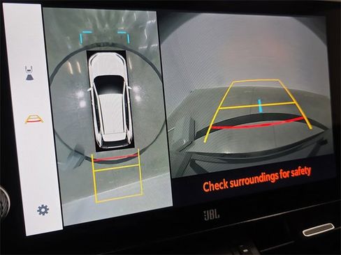 Certified 2025 Toyota RAV4 Limited w/ Advanced Technology Package image 20