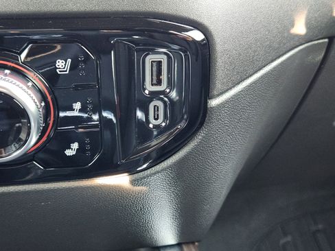 Certified 2026 GMC Sierra 1500 SLT image 20