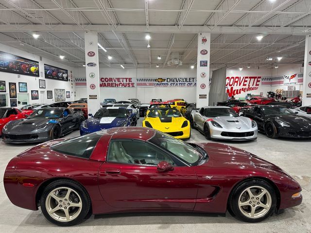 Used 2003 Chevrolet Corvette Coupe w/ Preferred Equipment Group RWD image 5