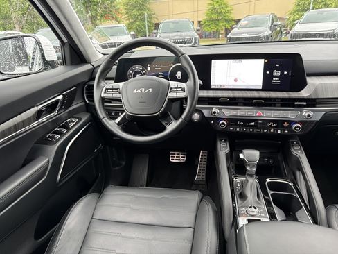 Used 2025 Kia Telluride SX Prestige AWD/4WD image 21
