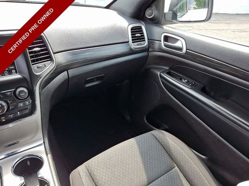 Certified 2021 Jeep Grand Cherokee Laredo image 16