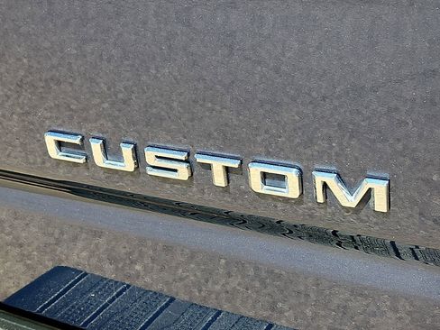 Used 2019 Chevrolet Silverado 1500 Custom Trail Boss w/ Custom Convenience Package image 10