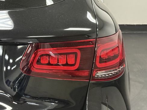 Used 2022 Mercedes-Benz GLC 300 image 14