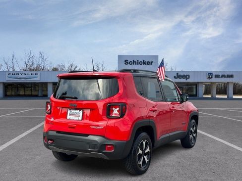 Used 2022 Jeep Renegade Trailhawk AWD/4WD image 3