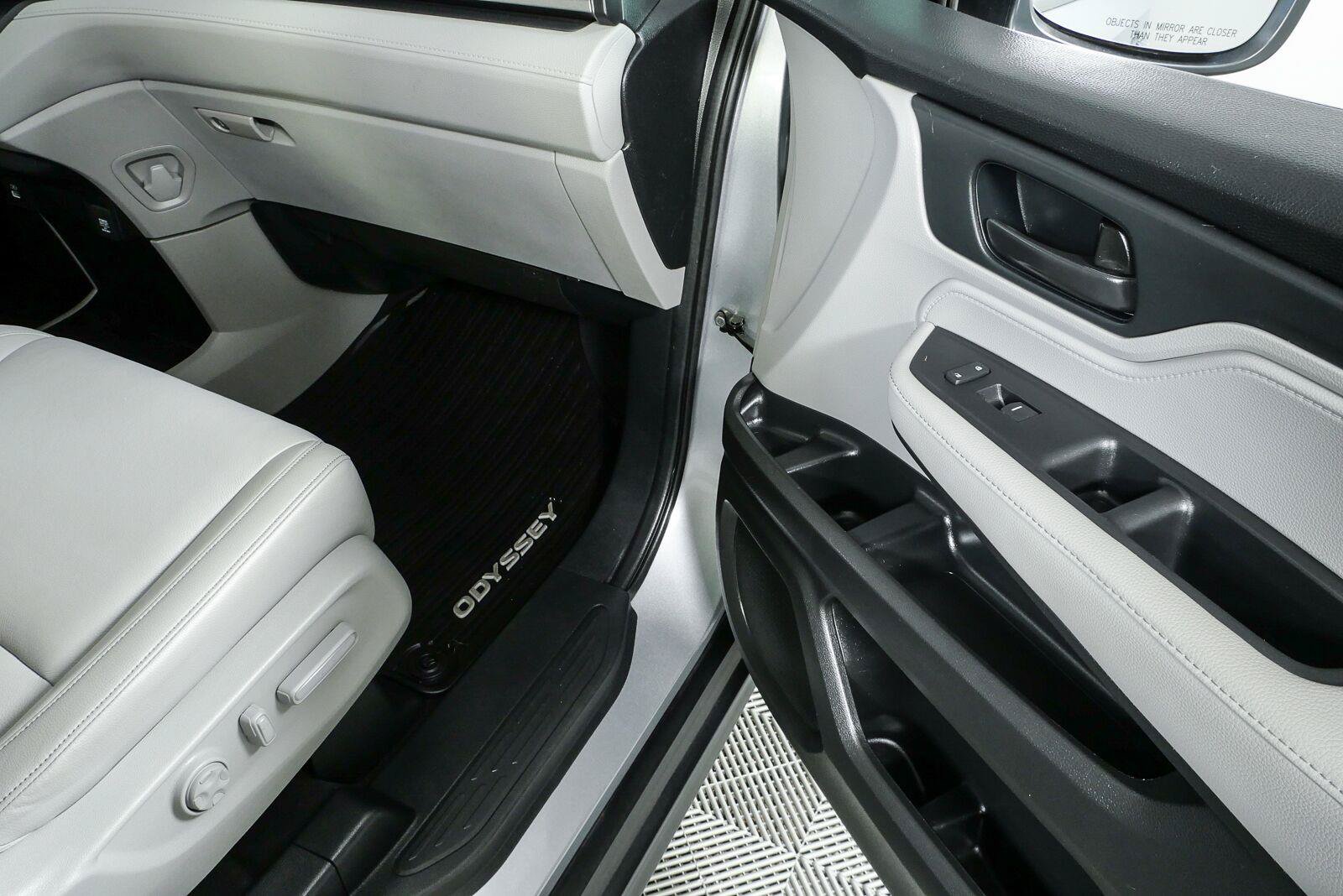 Used 2024 Honda Odyssey EX-L image 24