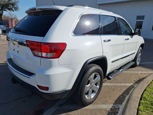 Used 2013 Jeep Grand Cherokee Overland w/ Advance Technology Group image 6