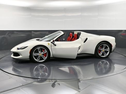 Used 2025 Ferrari 296 GTS image 42